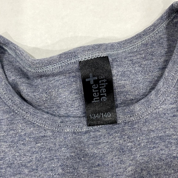 Gray Long Sleeve Shirt by Here + There Youth Girls Size 10 - Picture 4 of 8